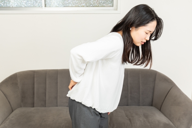 ぎっくり背中（急な背中の痛み）